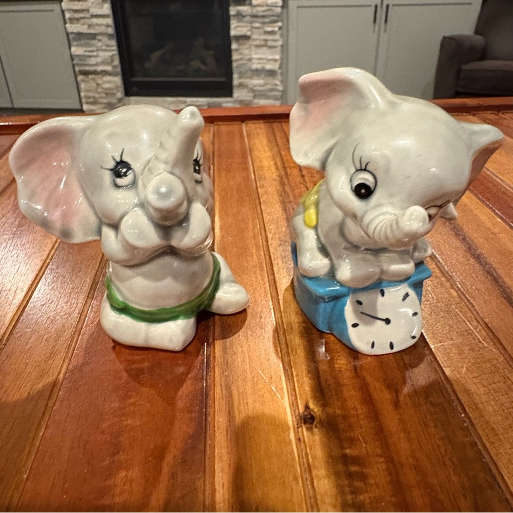 Vintage Empress By Haruta Made in Japan Ceramic Elephant Figurines. Pair